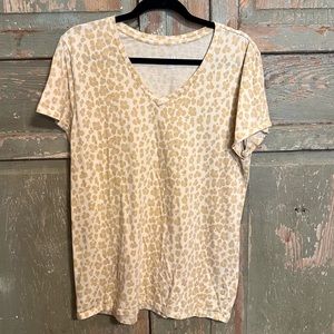 GAP Short Sleeve Giraffe Print Tee